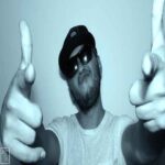 دانلود آهنگ تیک تاک به نام فهمیدن